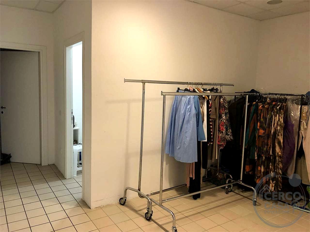 NEGOZIO IN VENDITA A PONTERIO DI TODI