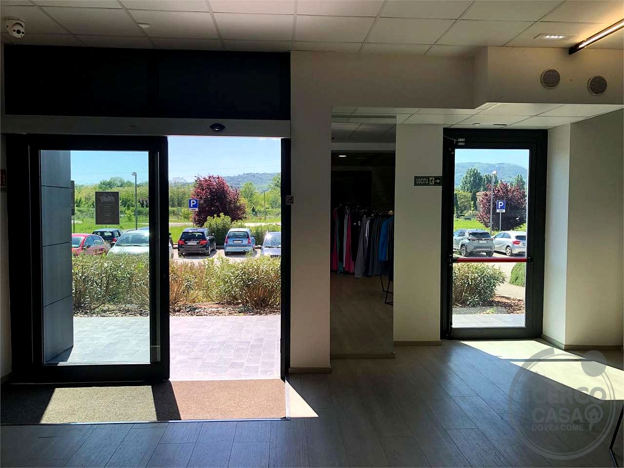 NEGOZIO IN VENDITA A PONTERIO DI TODI