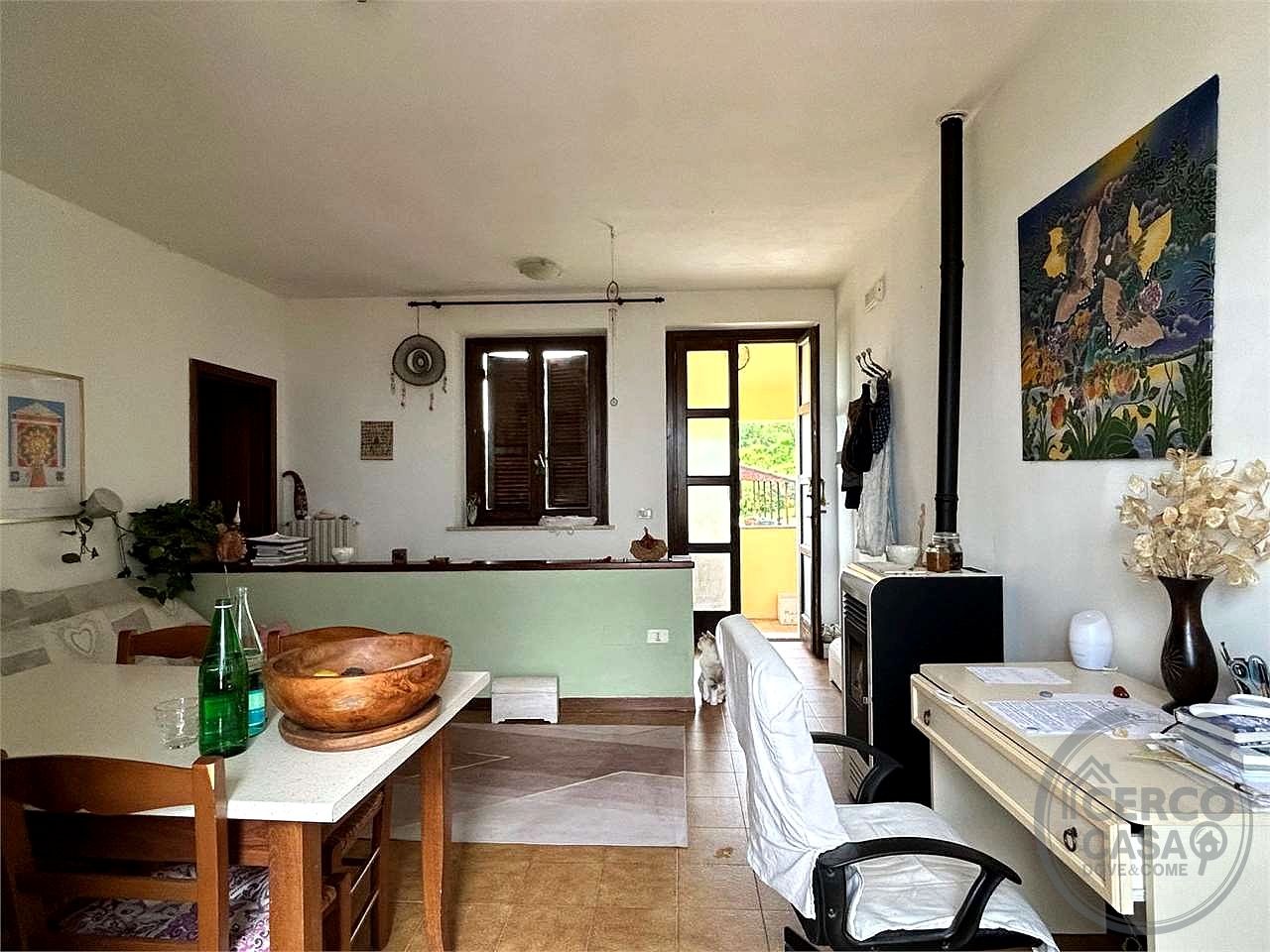CANNARA (COLLEMANCIO): APPARTAMENTO IN CASALE