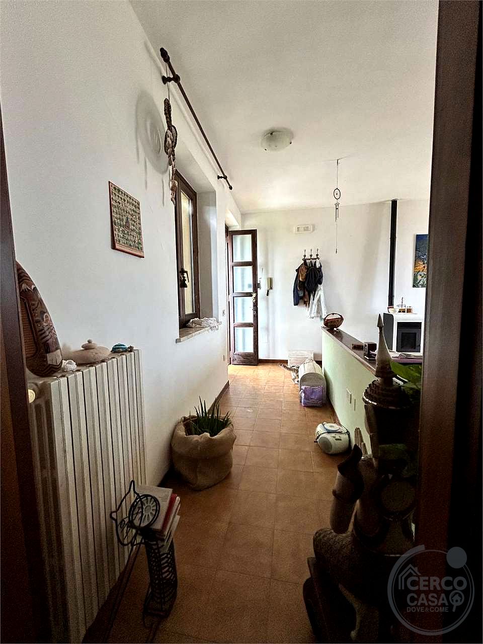 CANNARA (COLLEMANCIO): APPARTAMENTO IN CASALE