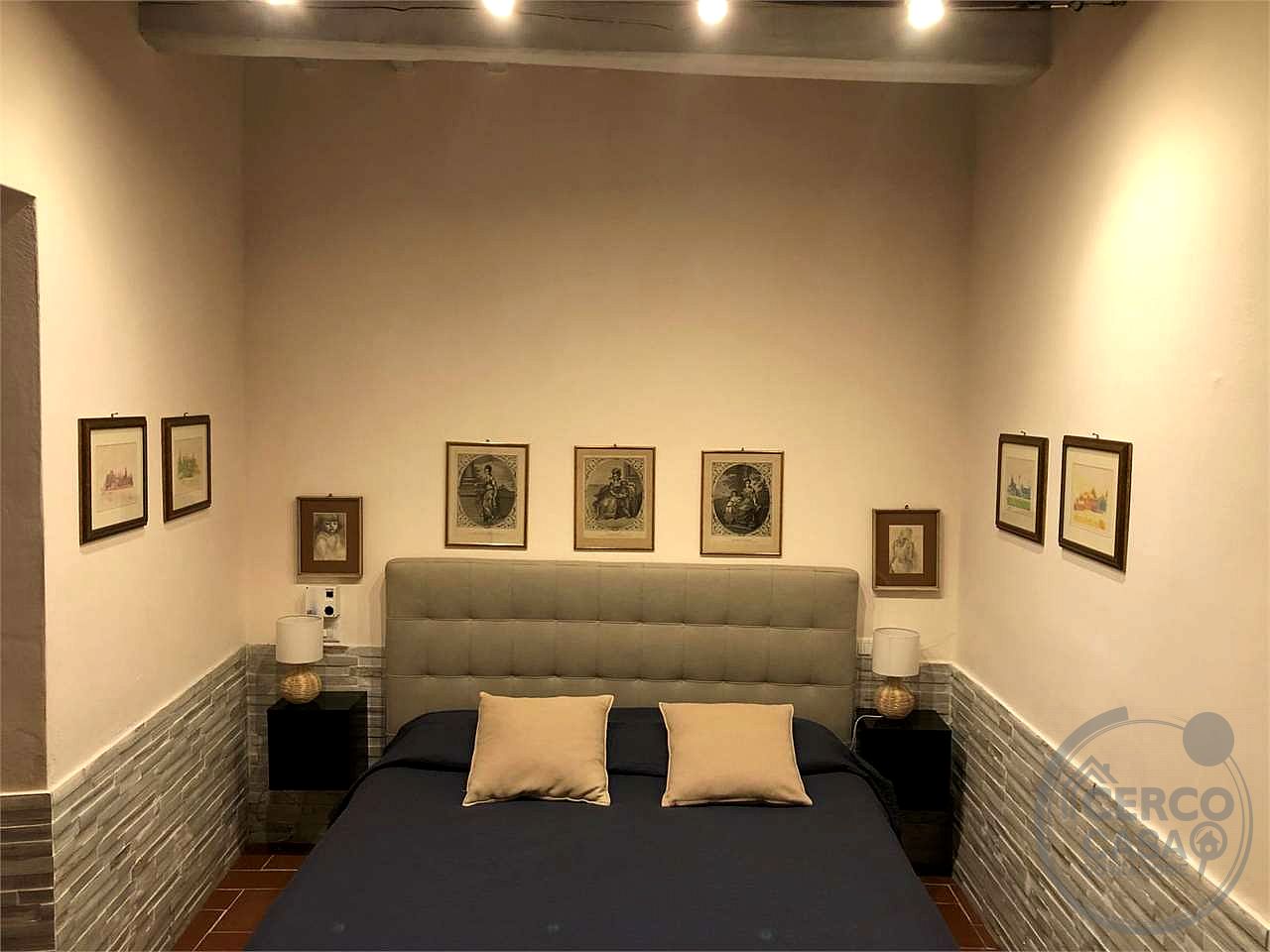 TODI: CARATTERISTICO APPARTAMENTO IN CENTRO STORICO