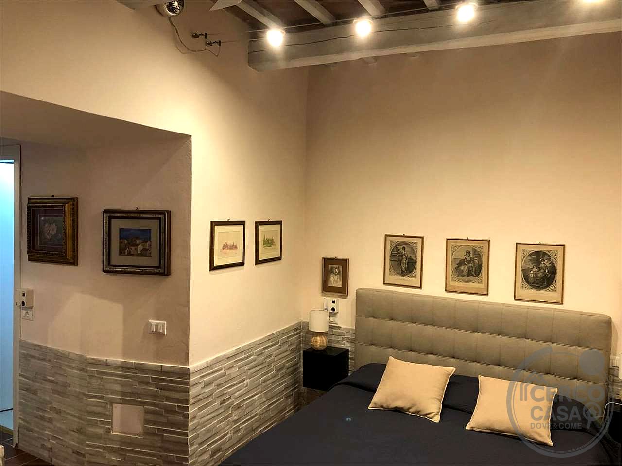 TODI: CARATTERISTICO APPARTAMENTO IN CENTRO STORICO