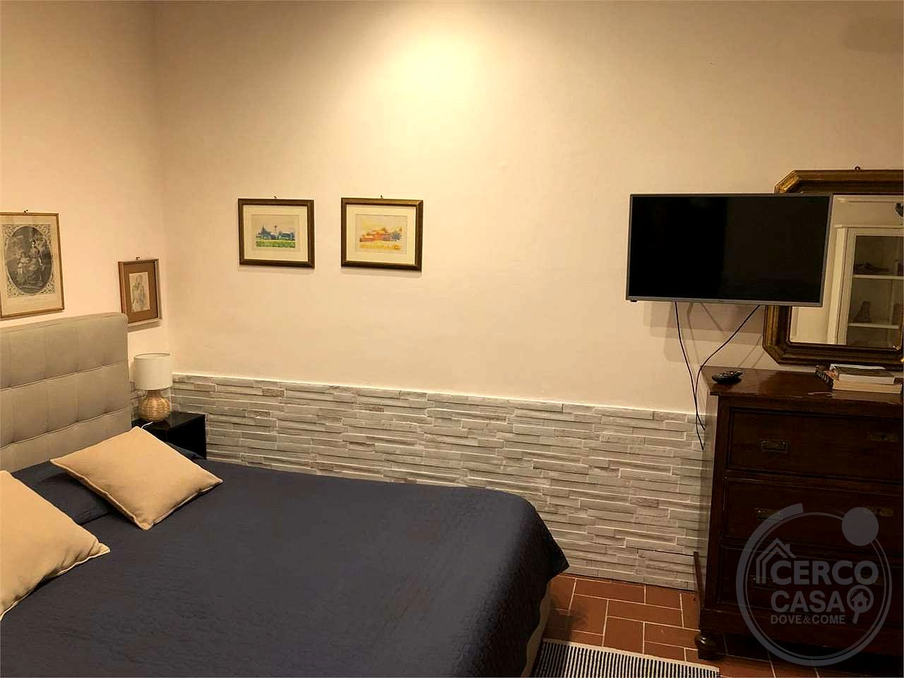 TODI: CARATTERISTICO APPARTAMENTO IN CENTRO STORICO
