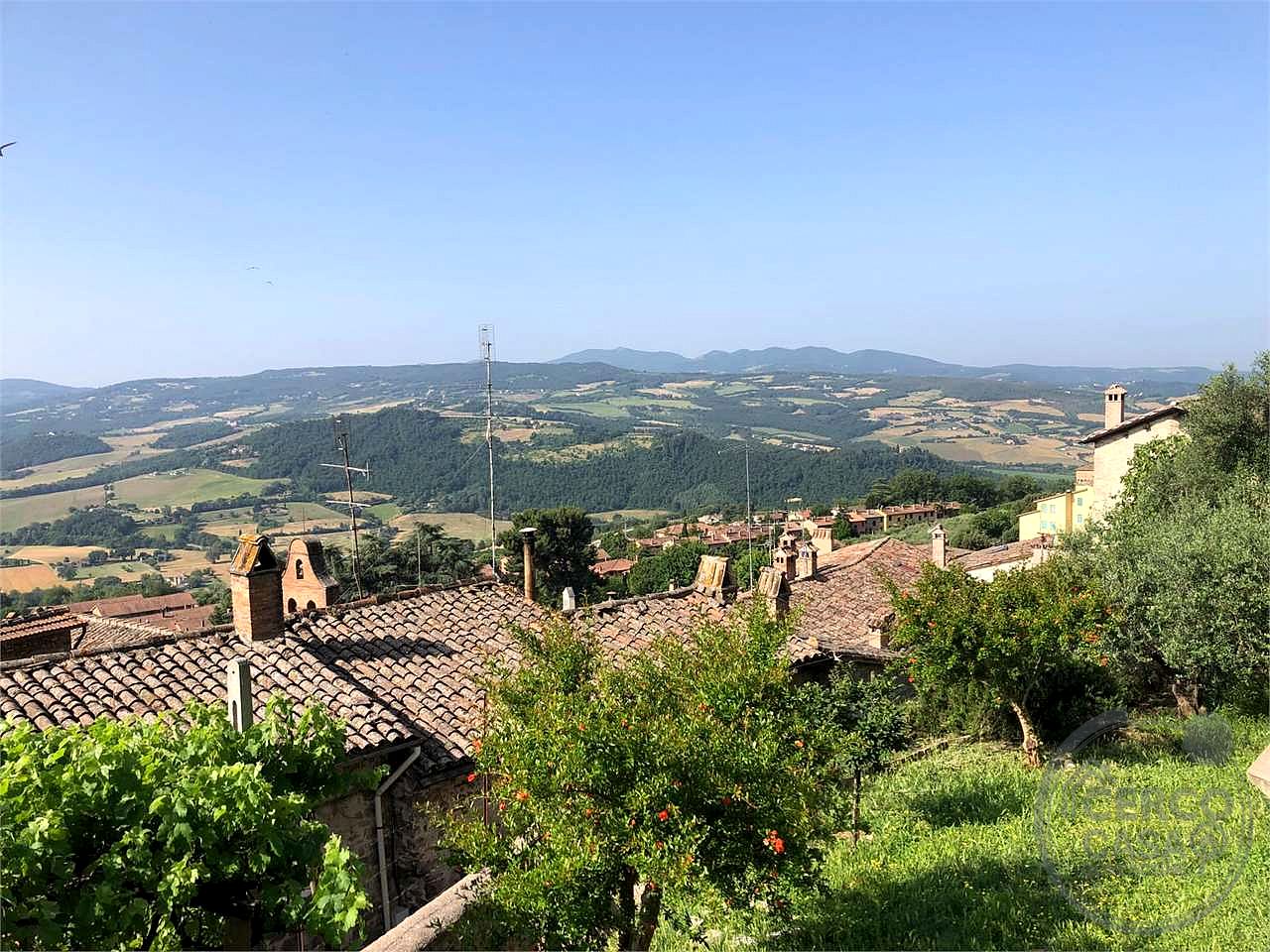 ATTICO IN CENTRO STORICO CON GIARDINO PANORAMICO