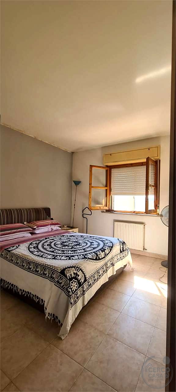 MARSCIANO (VIA LARGA): APPARTAMENTO SU DUE LIVELLI