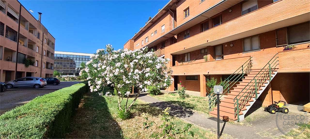 MARSCIANO (VIA LARGA): APPARTAMENTO SU DUE LIVELLI