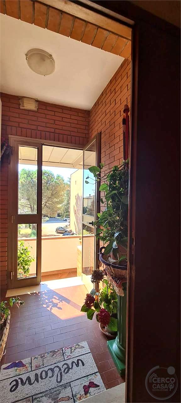MARSCIANO (VIA LARGA): APPARTAMENTO SU DUE LIVELLI