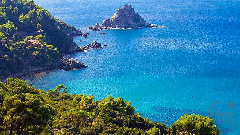 MONTE ARGENTARIO (PORTO SANTO STEFANO): CASALE ESCLUSIVO CON LUSSUOSA SPA