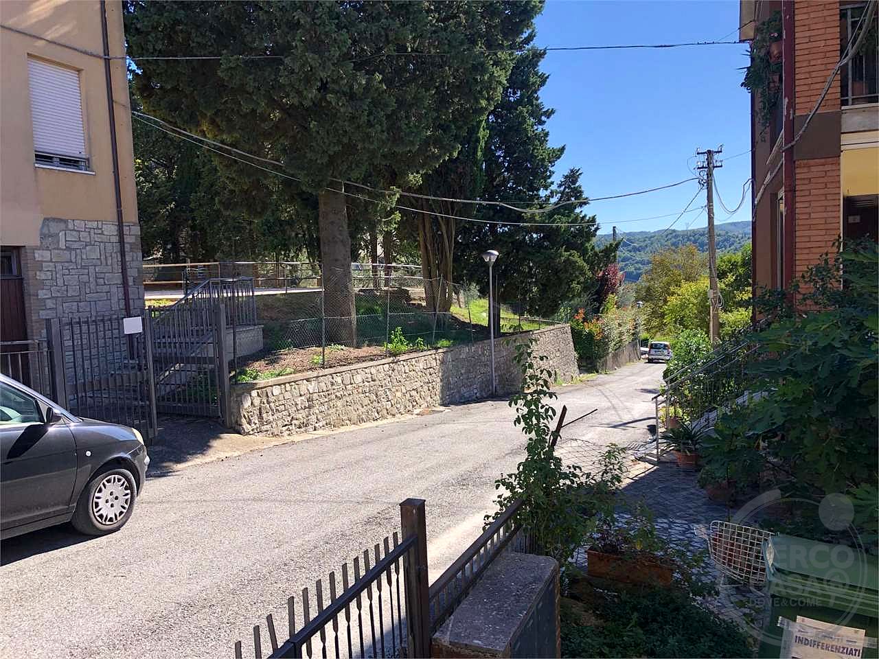 MONTE CASTELLO DI VIBIO: PORZIONE DI BIFAMILIARE CON PICCOLO GIARDINO ESCLUSIVO
