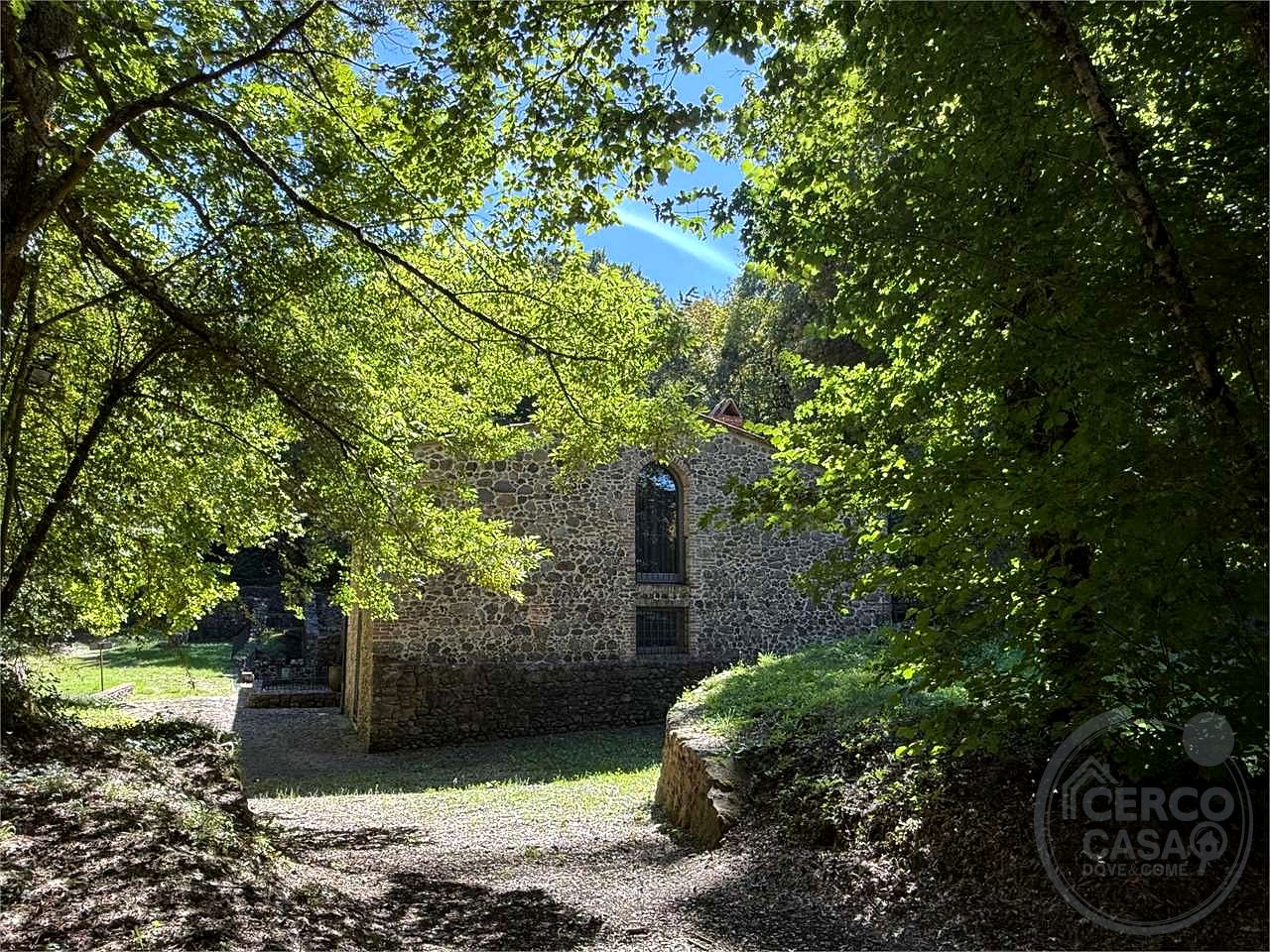 ANTICA FERRIERA MEDIEVALE IN VENDITA TRA SIENA E GROSSETO