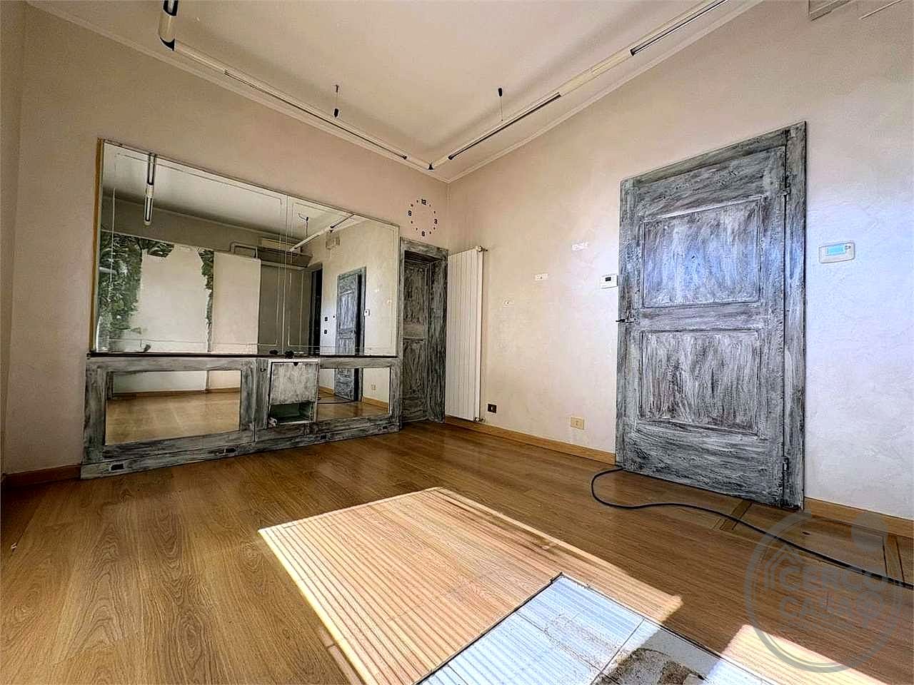 TODI - PONTERIO: NEGOZIO IN AFFITTO
