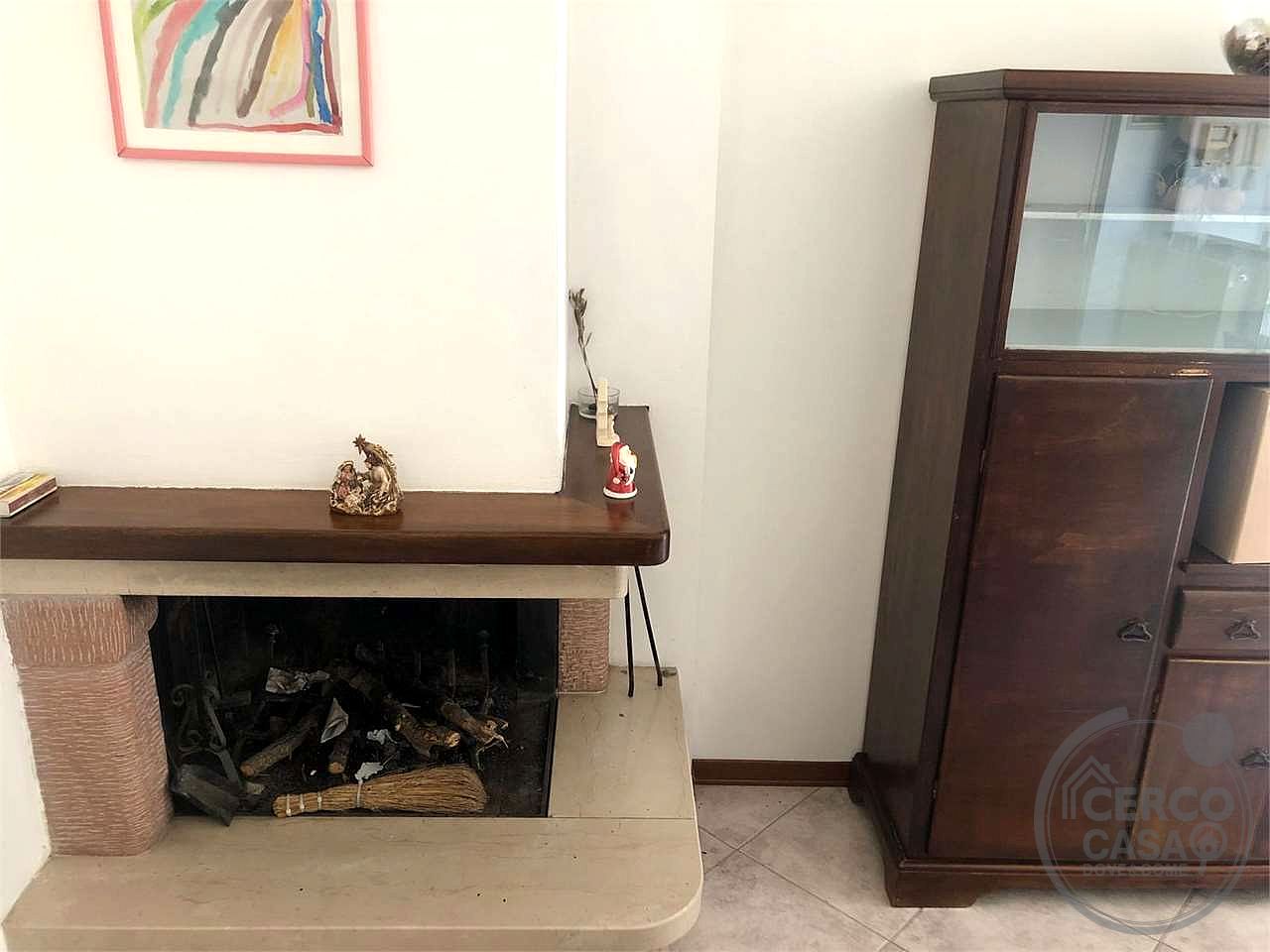 TODI - CAPPUCCINI: ULTIMO PIANO CON AMPIO TERRAZZO E GARAGE
