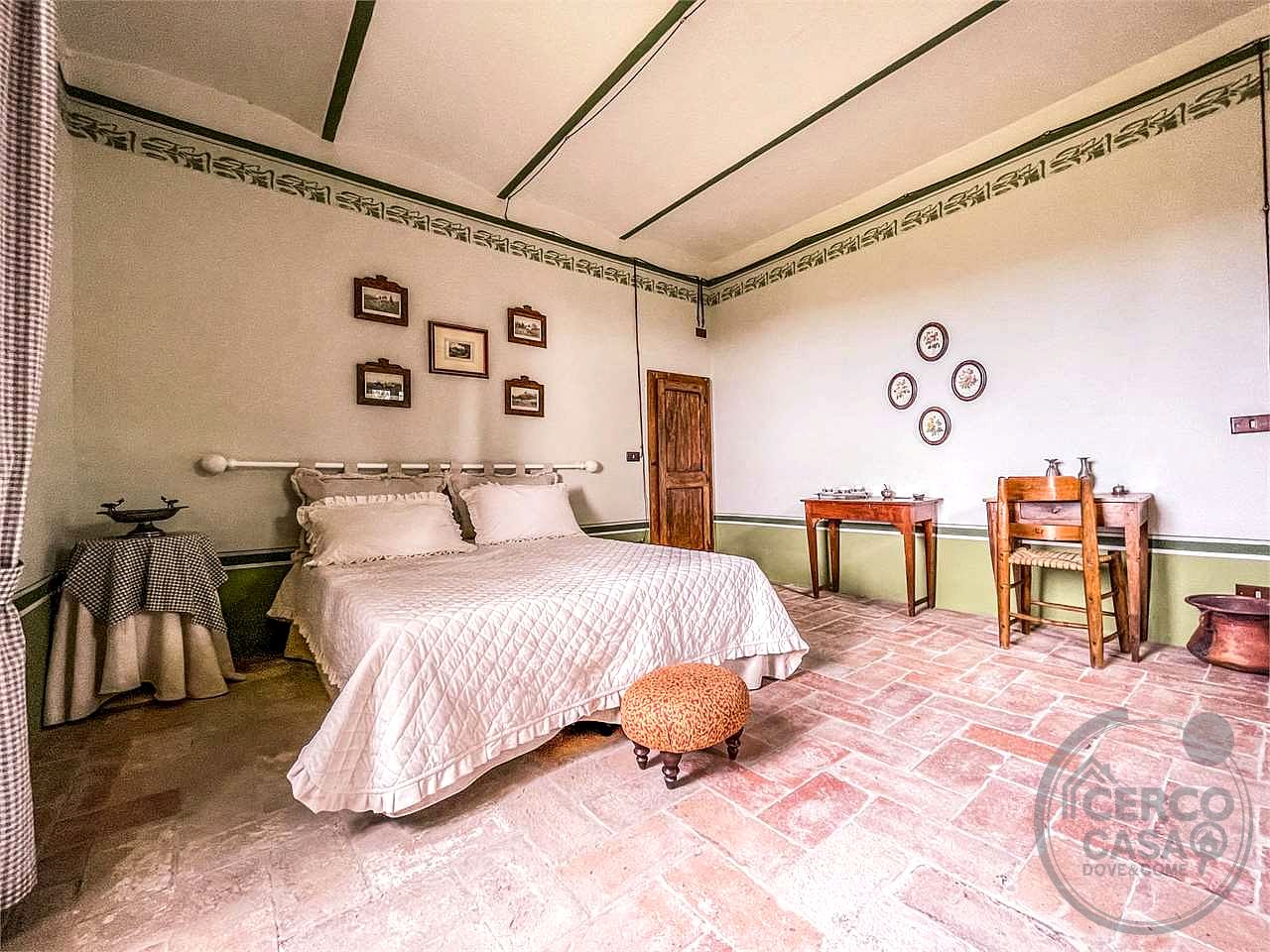 FRATTA TODINA: PROPRIETA' ESCLUSIVA CON PARCO PRIVATO