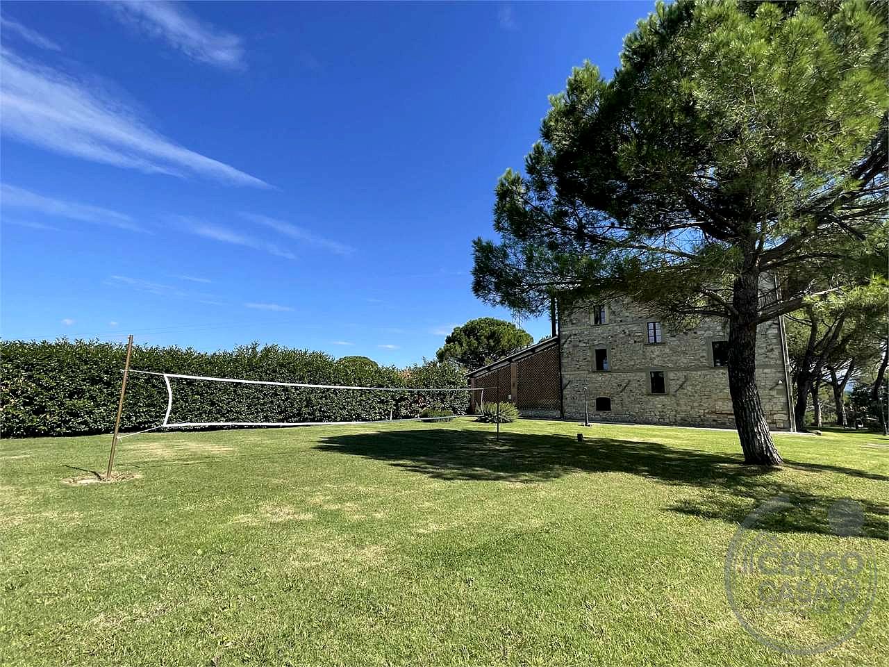 FRATTA TODINA: PROPRIETA' ESCLUSIVA CON PARCO PRIVATO