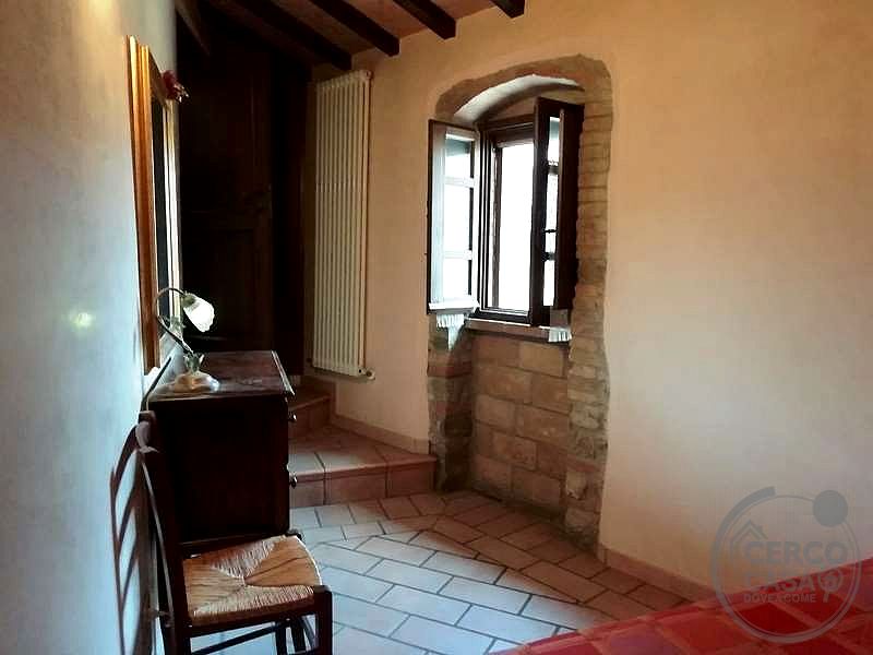 BEVAGNA: DUE APPARTAMENTI IN VENDITA NEL CENTRO STORICO