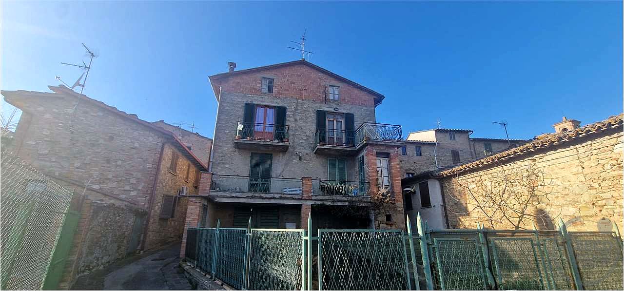 MARSCIANO - CERQUETO: APPARTAMENTO IN VENDITA