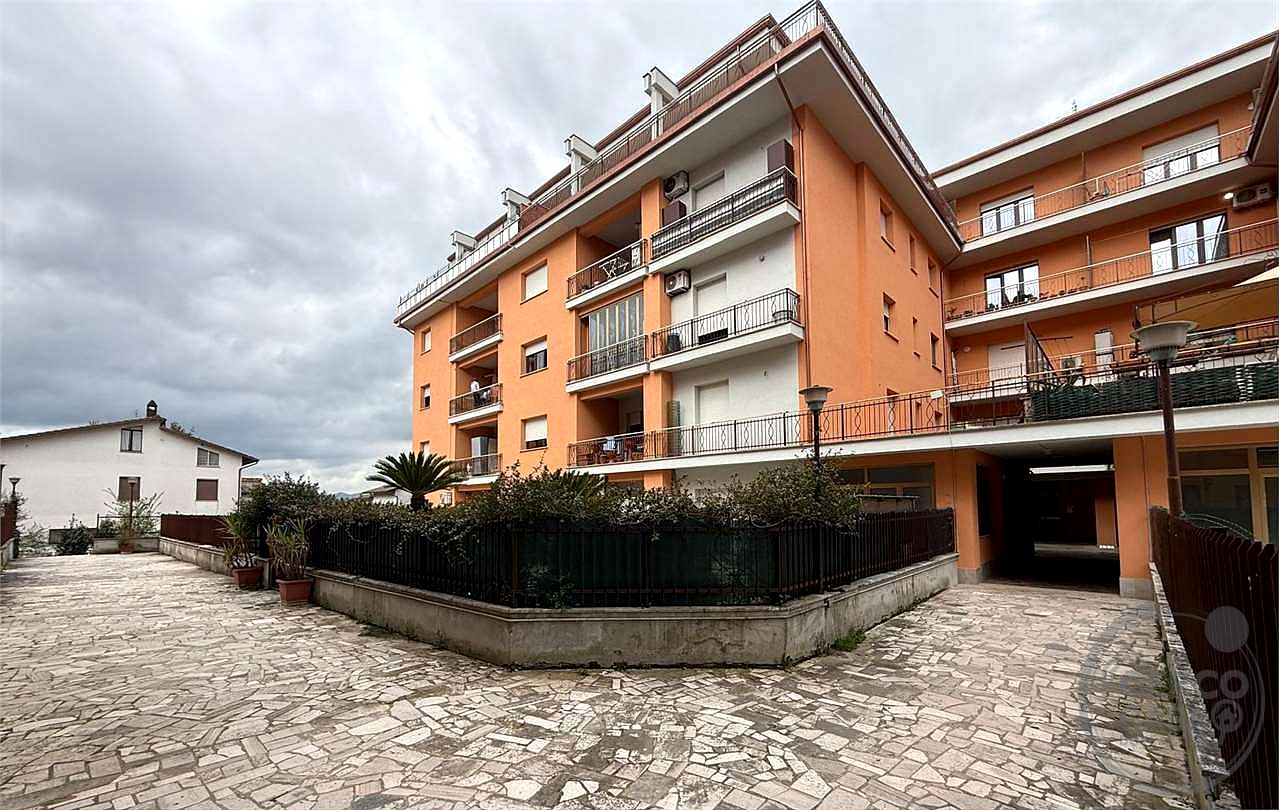 CORCIANO - MESTIGLIANO: APPARTAMENTO IN ZONA SERVITA