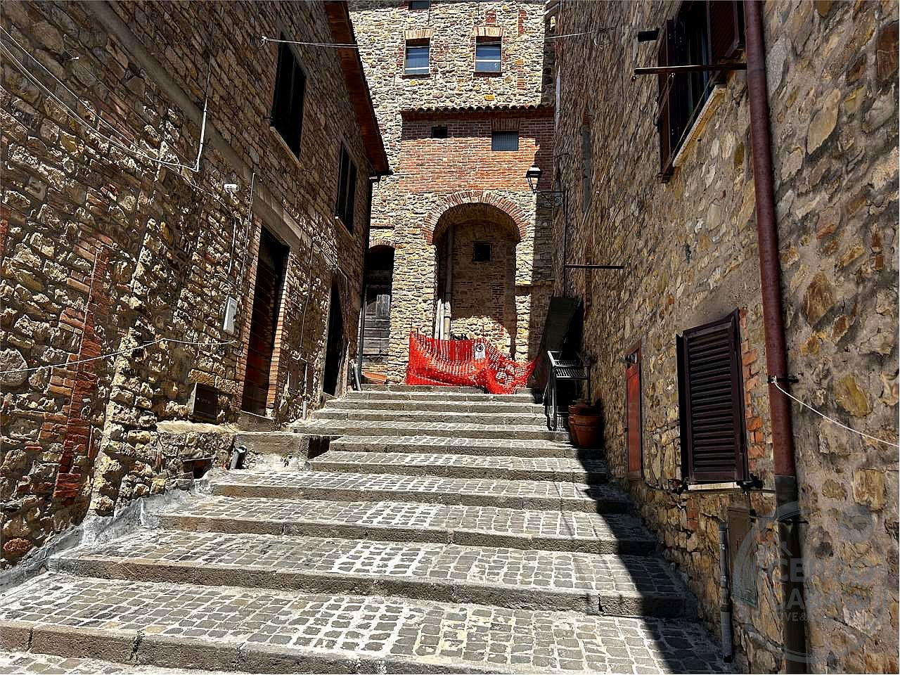 TERNI - CENTRO STORICO DI PARRANO: CIELO-TERRA CON VISTA PANORAMICA