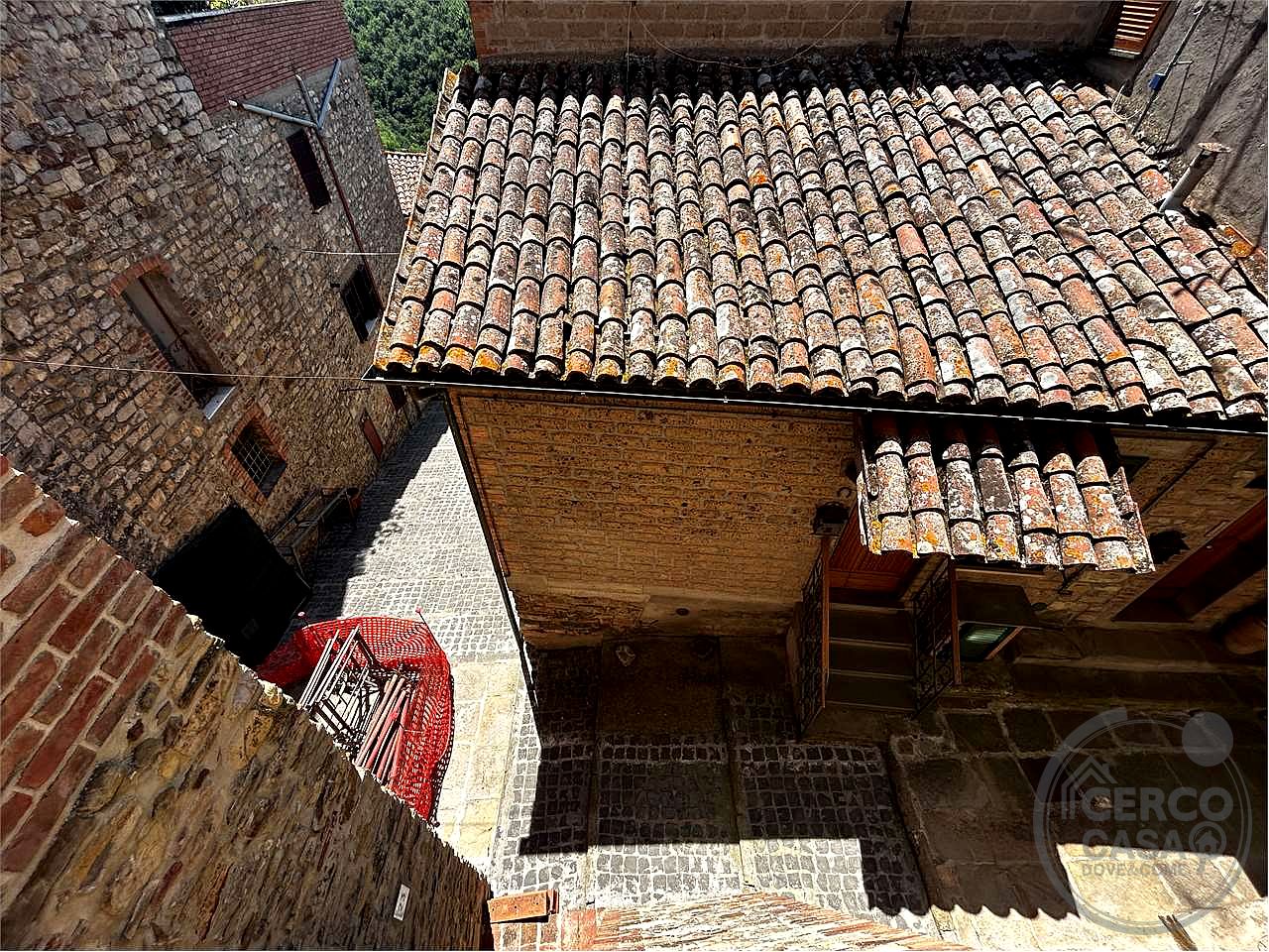 TERNI - CENTRO STORICO DI PARRANO: CIELO-TERRA CON VISTA PANORAMICA