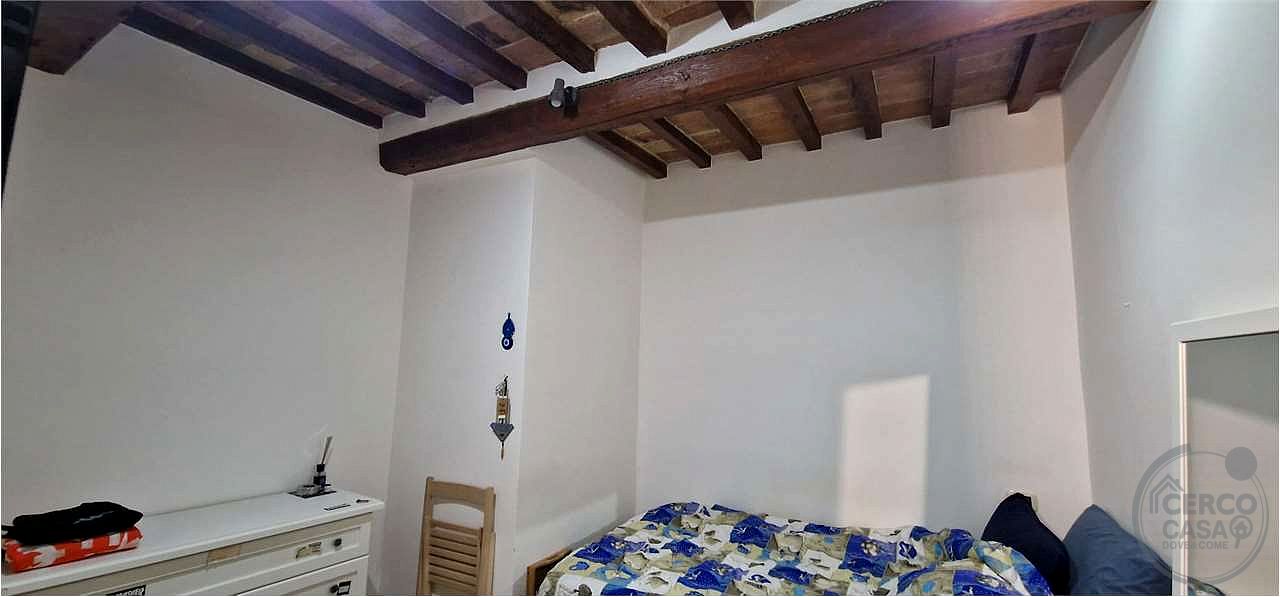 COLLEPEPE: APPARTAMENTO NEL CENTRO DEL PAESE