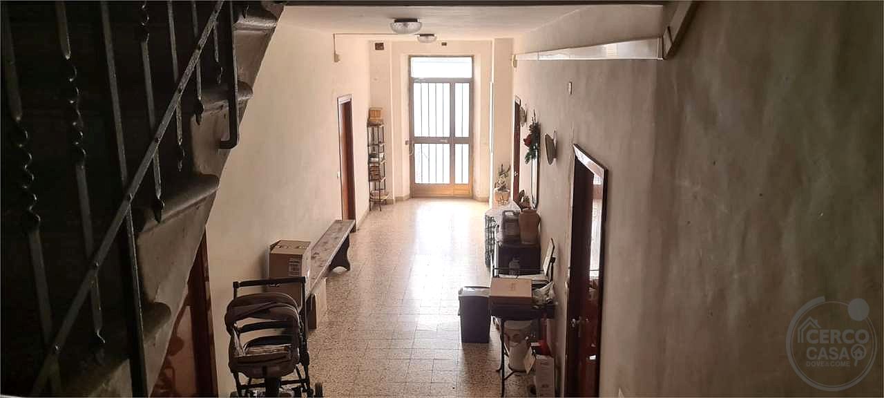 TODI – PANTALLA : APPARTAMENTO IN CASA SINGOLA