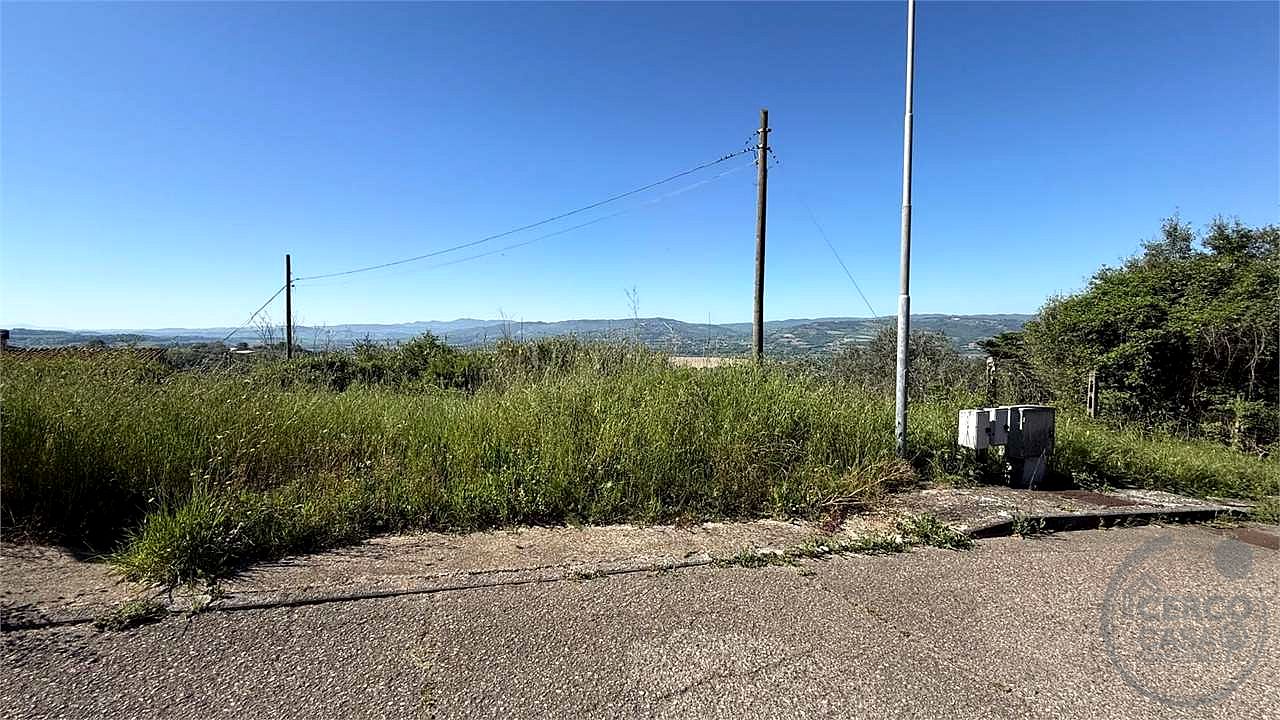 COLLAZZONE - PIEDICOLLE: TERRENO EDIFICABILE PANORAMICO