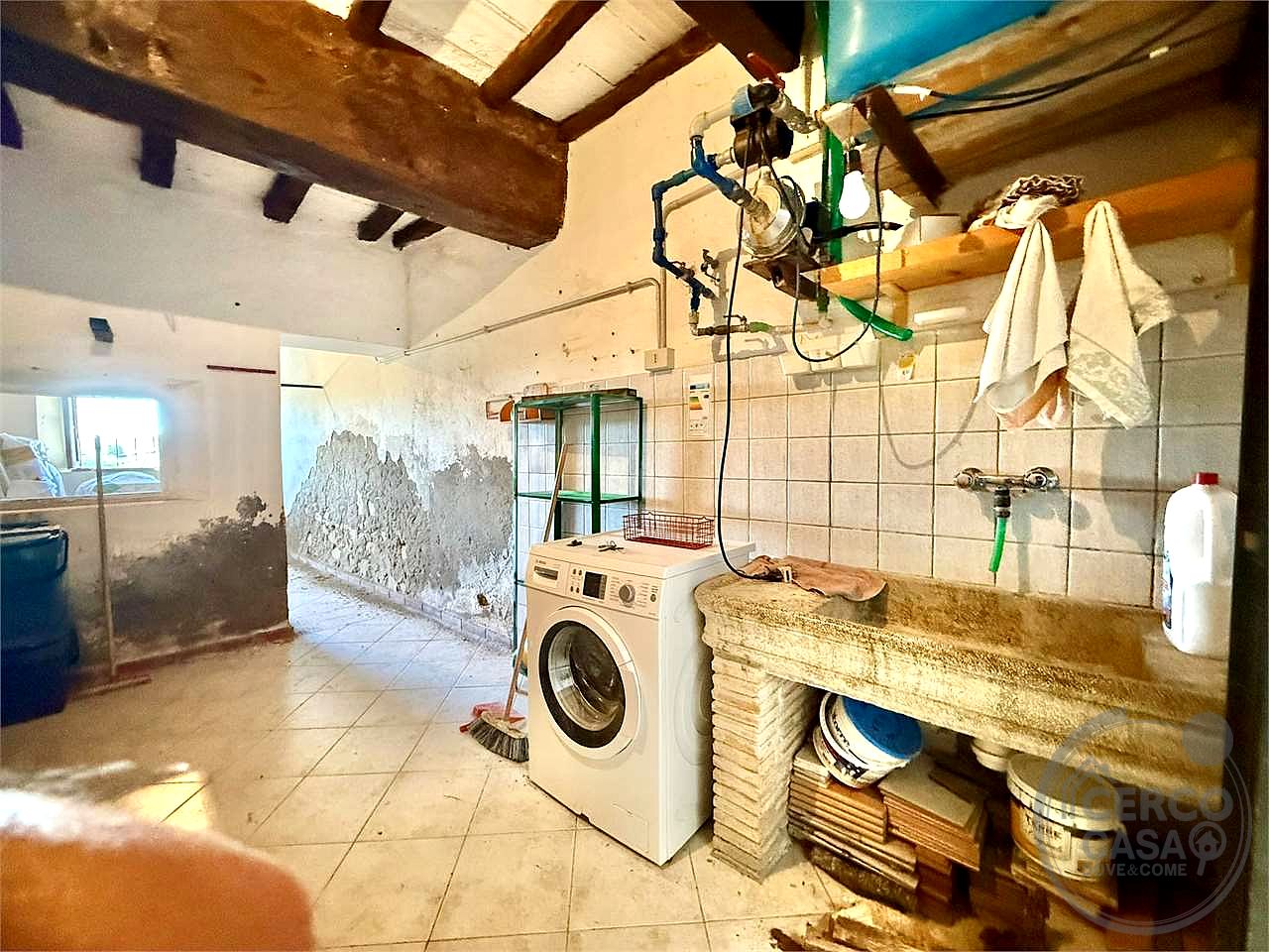 BASCHI - COLLELUNGO: APPARTAMENTO RISTRUTTURATO NEL CENTRO STORICO