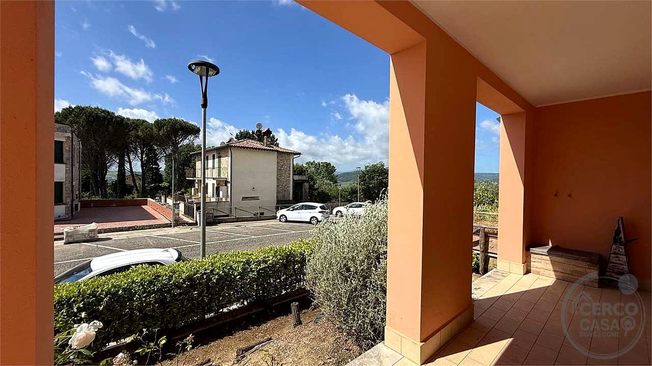 TODI - ROSCETO: APPARTAMENTO CON GIARDINO ESCLUSIVO