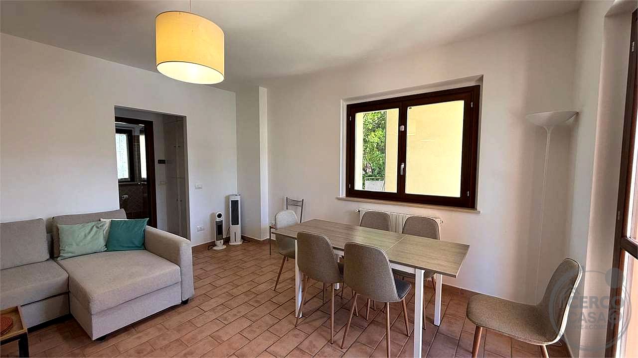 TODI - ROSCETO: APPARTAMENTO CON GIARDINO ESCLUSIVO