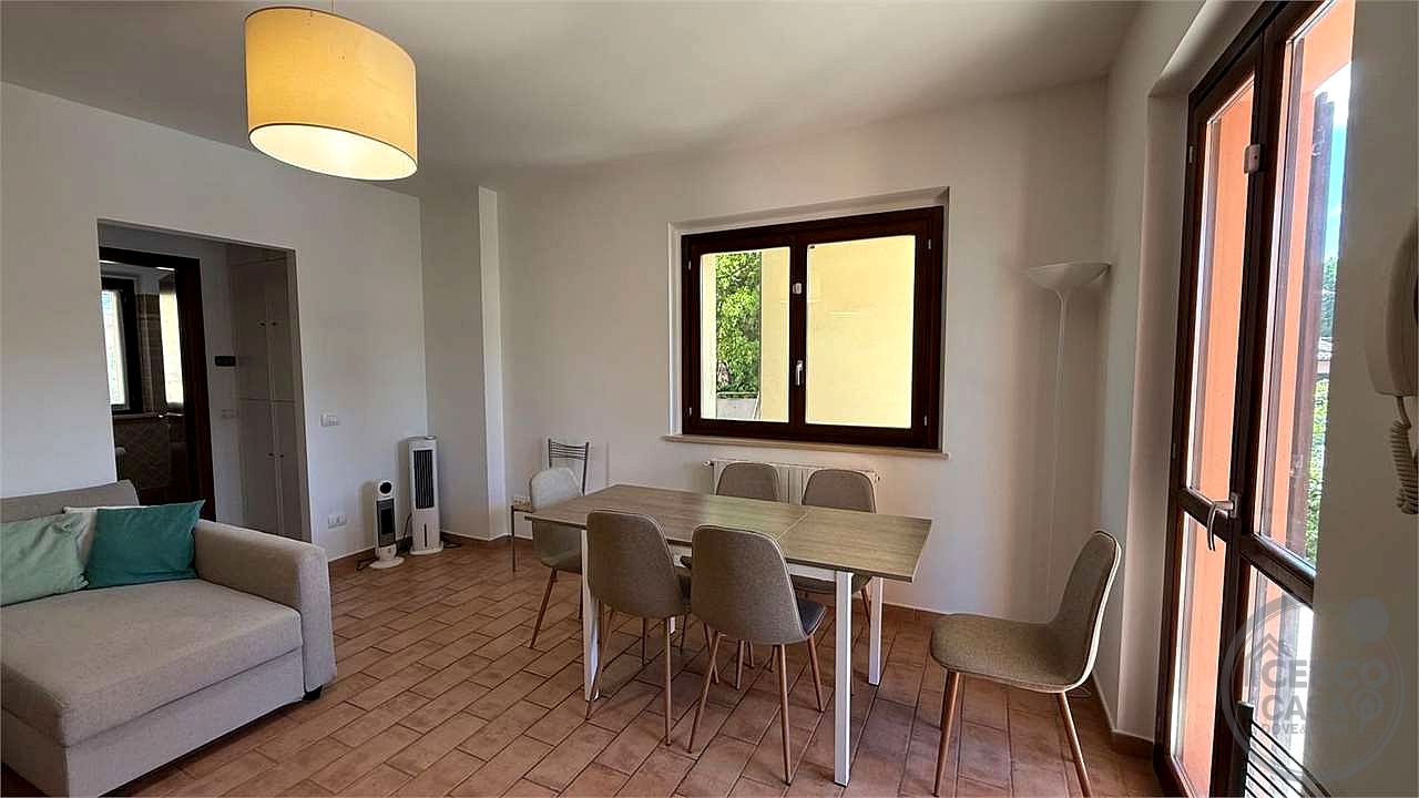 TODI - ROSCETO: APPARTAMENTO CON GIARDINO ESCLUSIVO