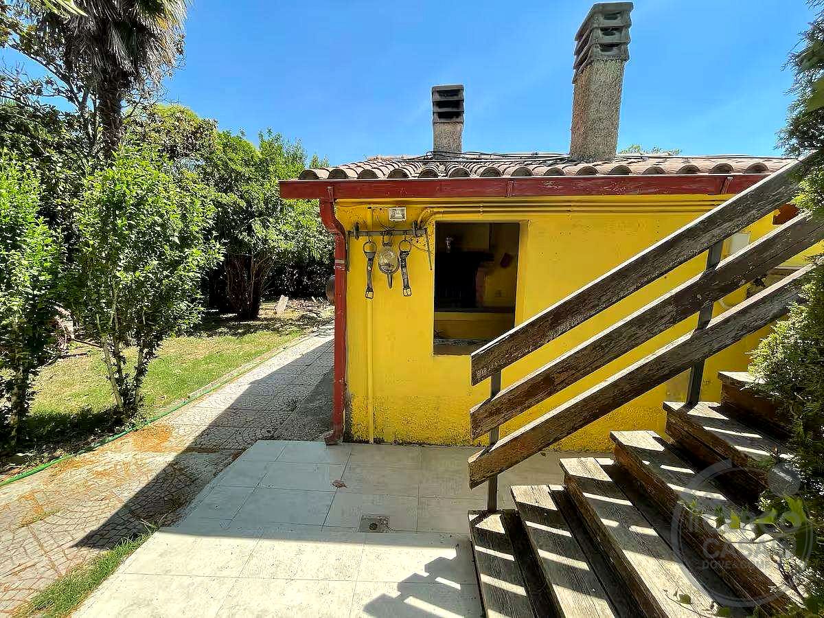 MASSA MARTANA - VILLA SAN FAUSTINO: CASA INDIPENDENTE CON PISCINA