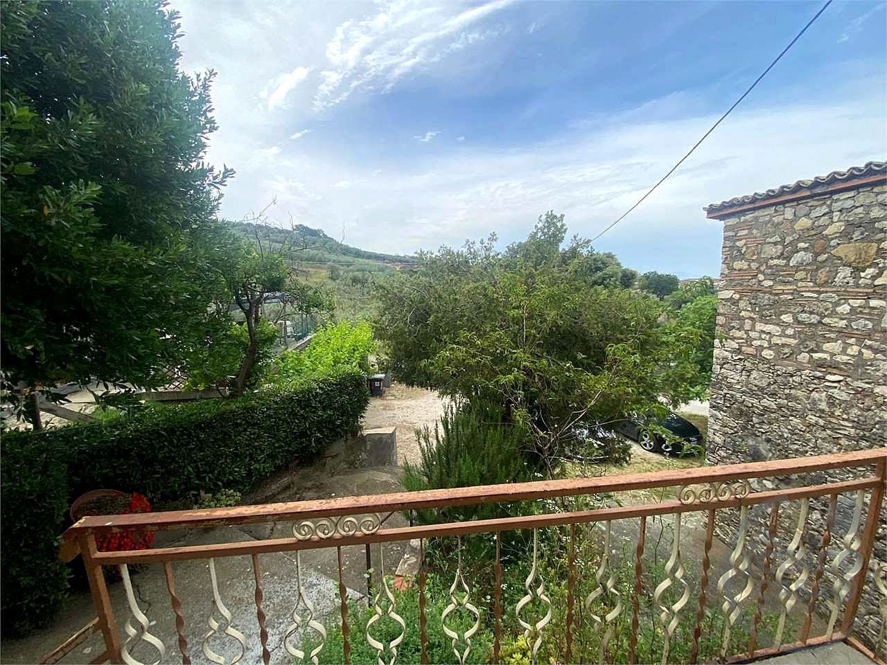 MONTECCHIO: APPARTAMENTO CON VISTA PANORAMICA