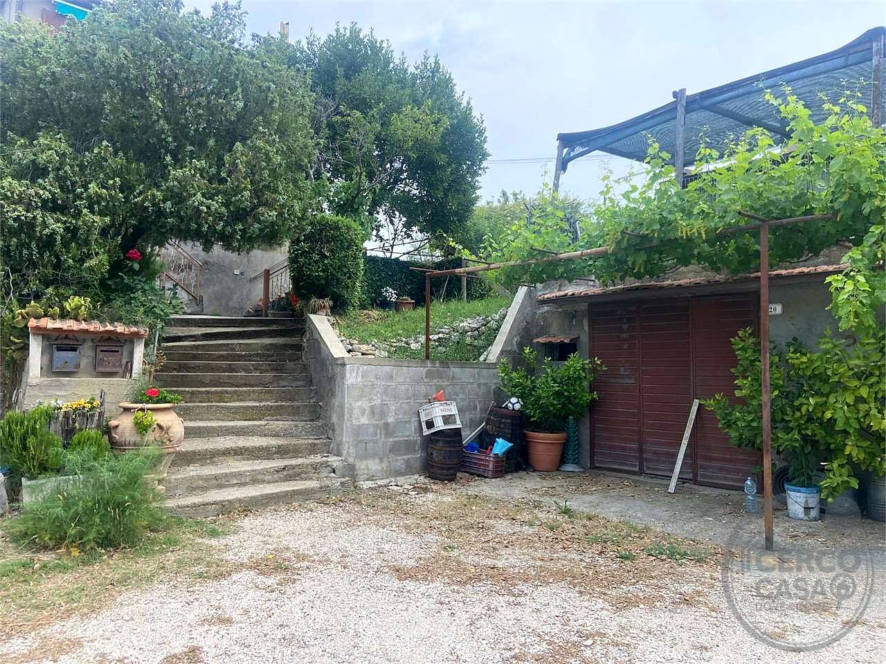 MONTECCHIO: APPARTAMENTO CON VISTA PANORAMICA