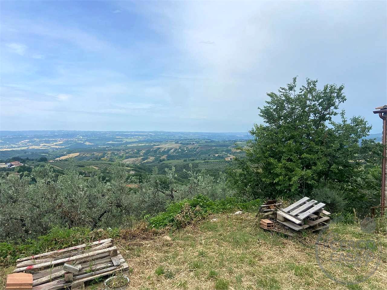 MONTECCHIO: APPARTAMENTO CON VISTA PANORAMICA