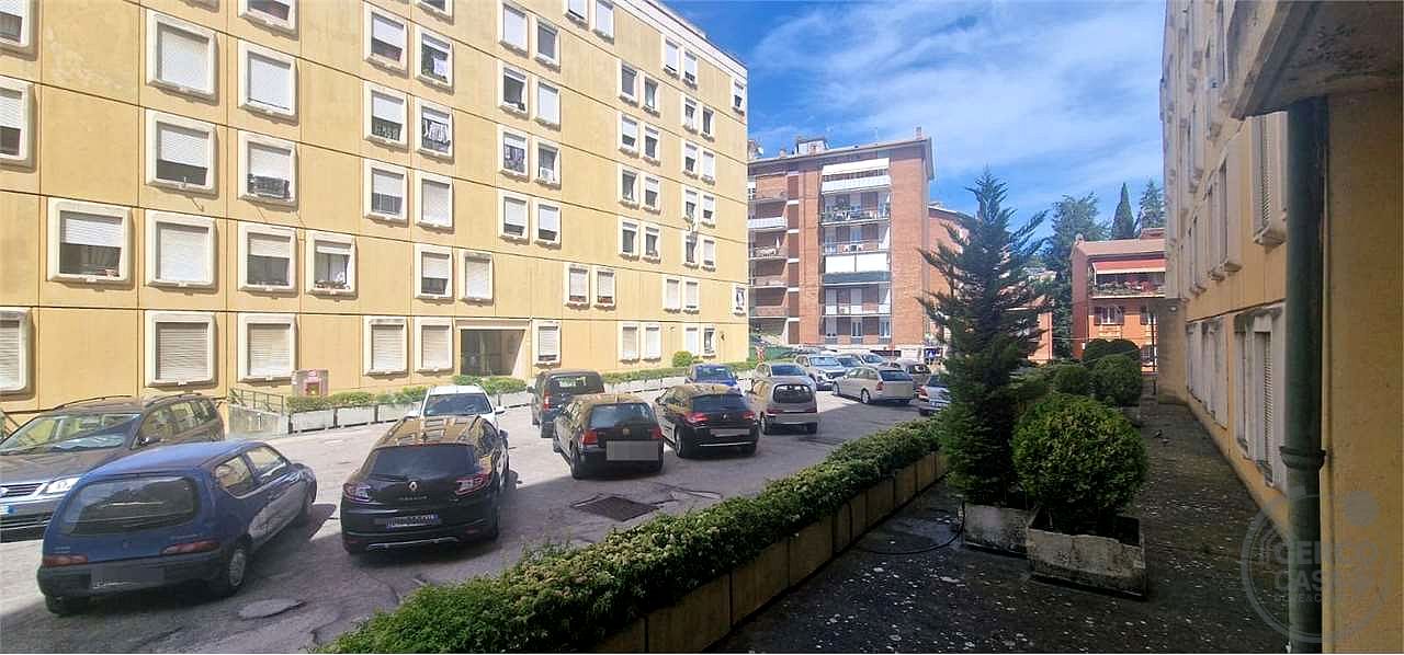 PERUGIA - ZONA CENTRALE: BILOCALE CON OTTIMA RENDITA