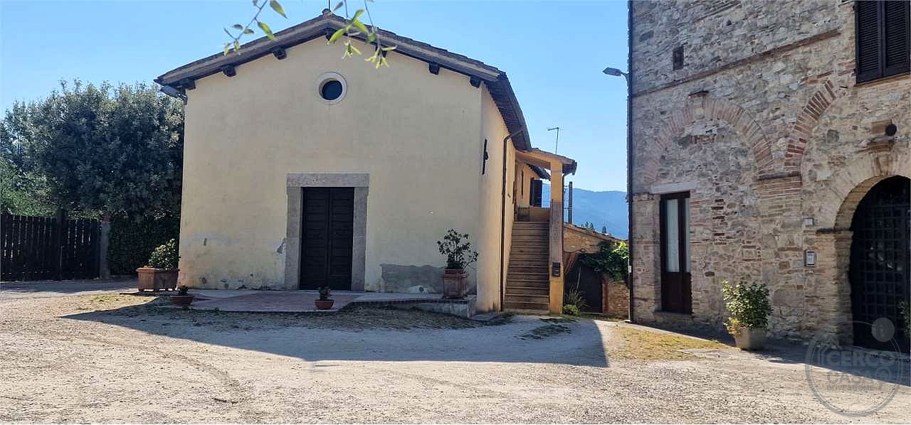 MASSA MARTANA - CASTEL RINALDI: APPARTAMENTO ARREDATO CON GARAGE