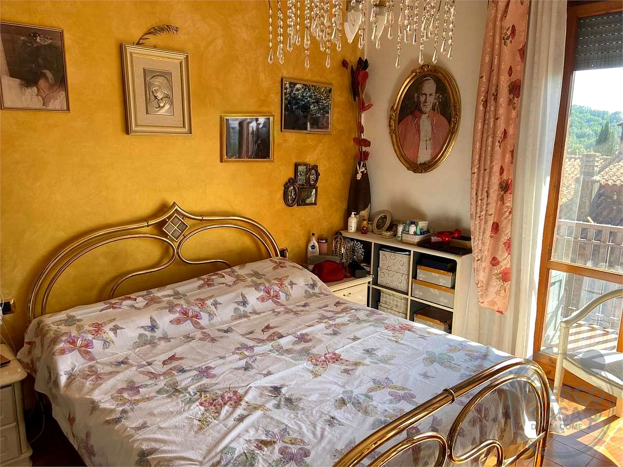 PERUGIA - BOSCO: LUMINOSO APPARTAMENTO CON PICCOLO GIARDINO E ORTO