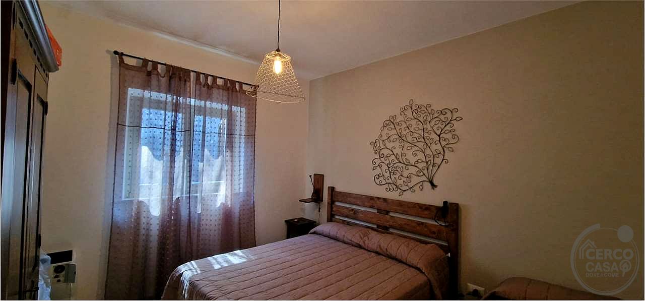 GIANO DELL'UMBRIA - MONTE MARTANO: CASA SINGOLA IMMERSA NEL VERDE