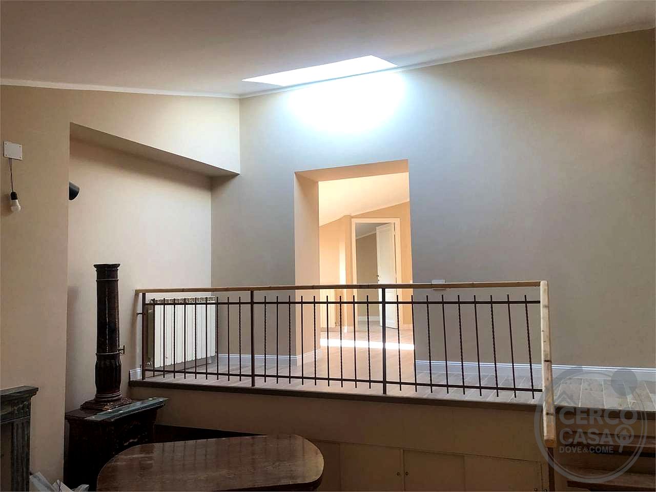 TODI - CENTRO STORICO: ATTICO IN PIAZZA DEL POPOLO