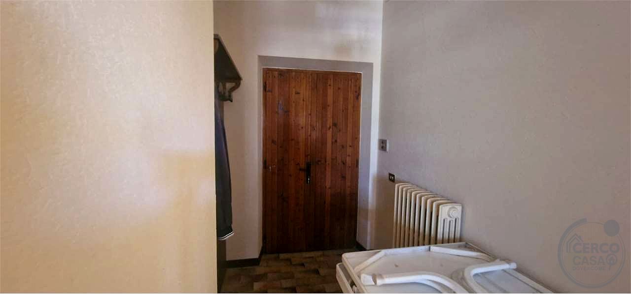 SAN VENANZO - CIVITELLA DEI CONTI: CASA SINGOLA CON TERRENO