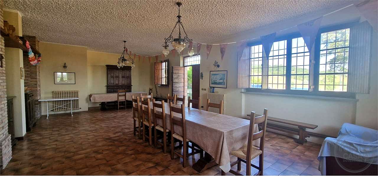 SAN VENANZO - CIVITELLA DEI CONTI: CASA SINGOLA CON TERRENO
