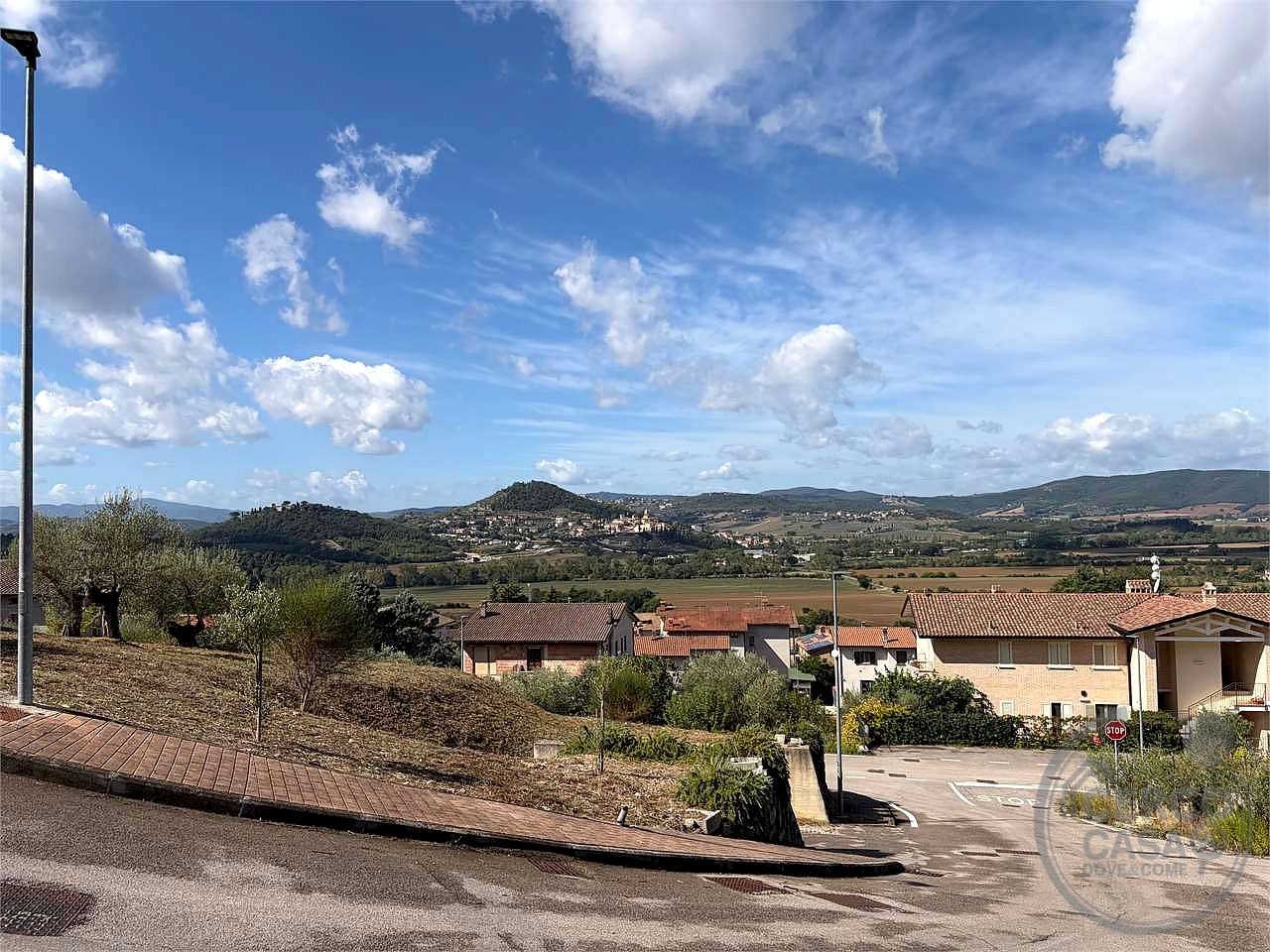 CORCIANO - SAN MARIANO - TERRENO EDIFICABILE