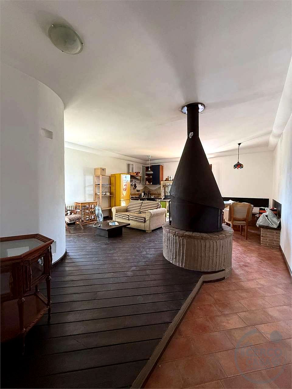 ASSISI - TORDIBETTO - APPARTAMENTO AL PIANO TERRA RIALZATO CON CORTE ESCLUSIVA