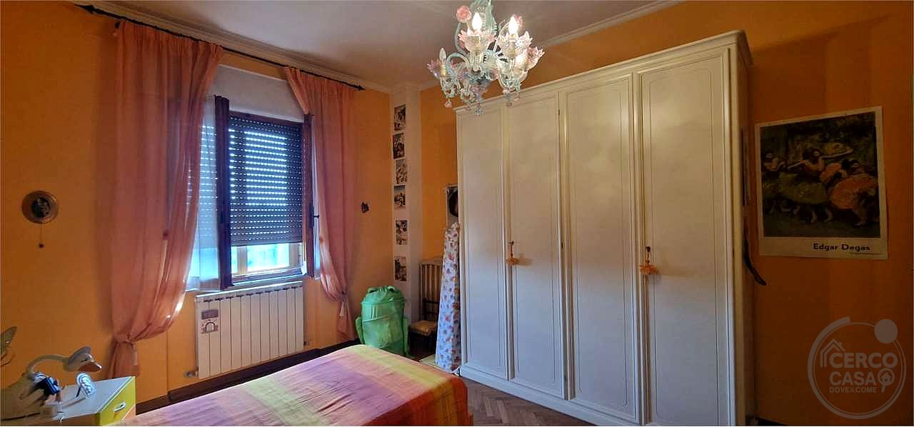 TODI - LOC. CAPPUCCINI - APPARTAMENTO AL SECONDO PIANO
