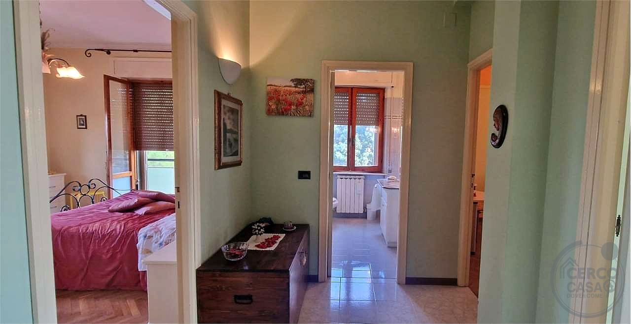 TODI - LOC. CAPPUCCINI - APPARTAMENTO AL SECONDO PIANO