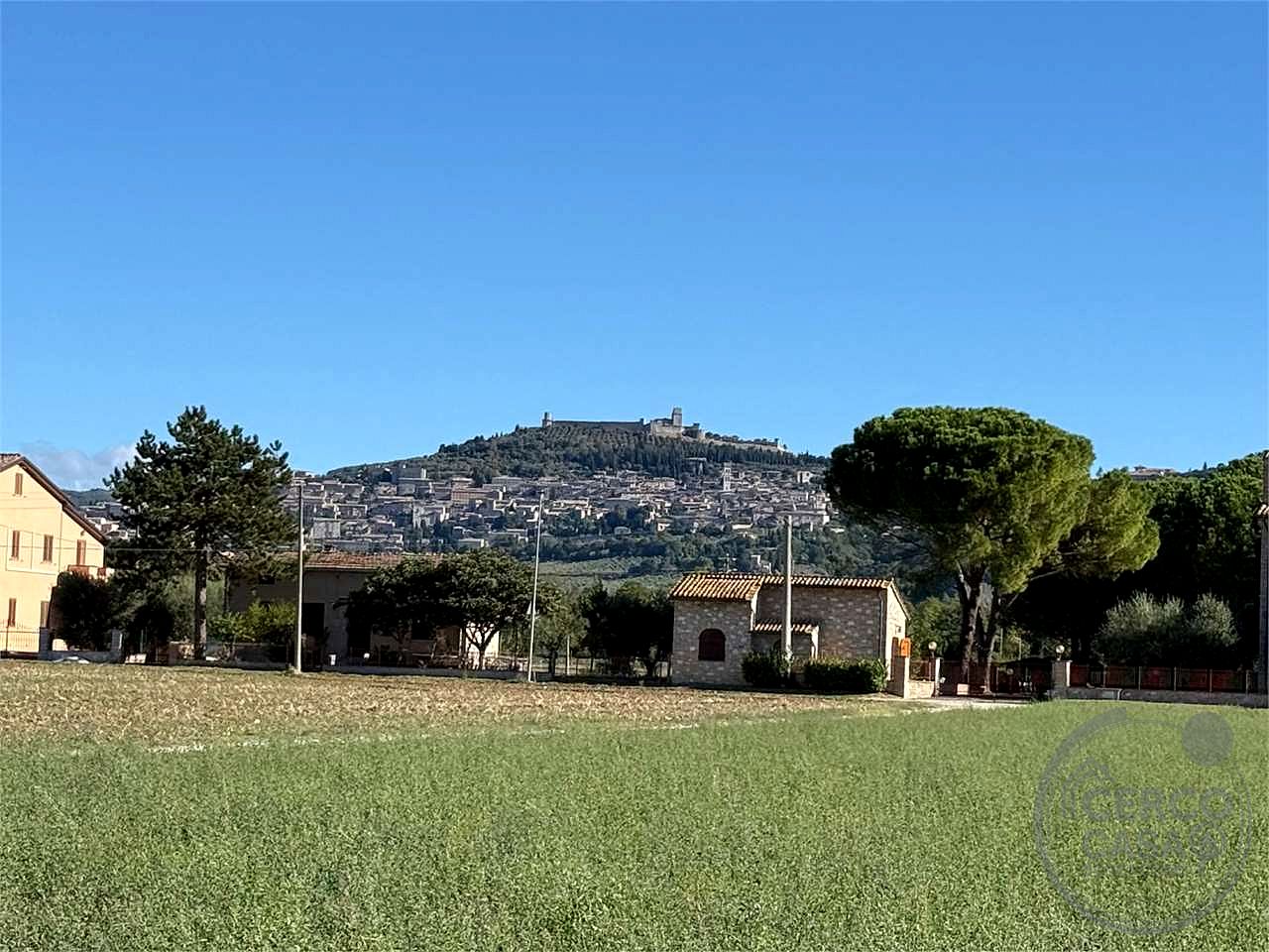 ASSISI - TERRENO AGRICOLO CON CAPANNONE