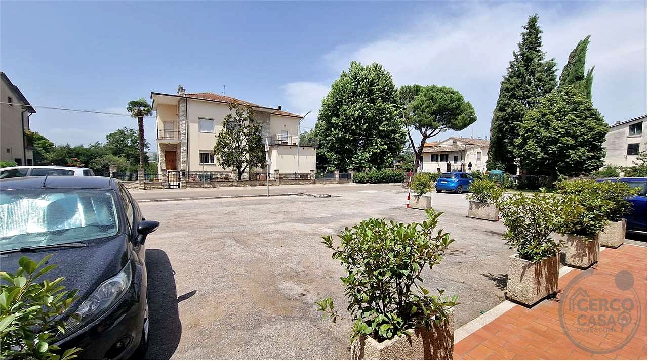 Immobile a Deruta