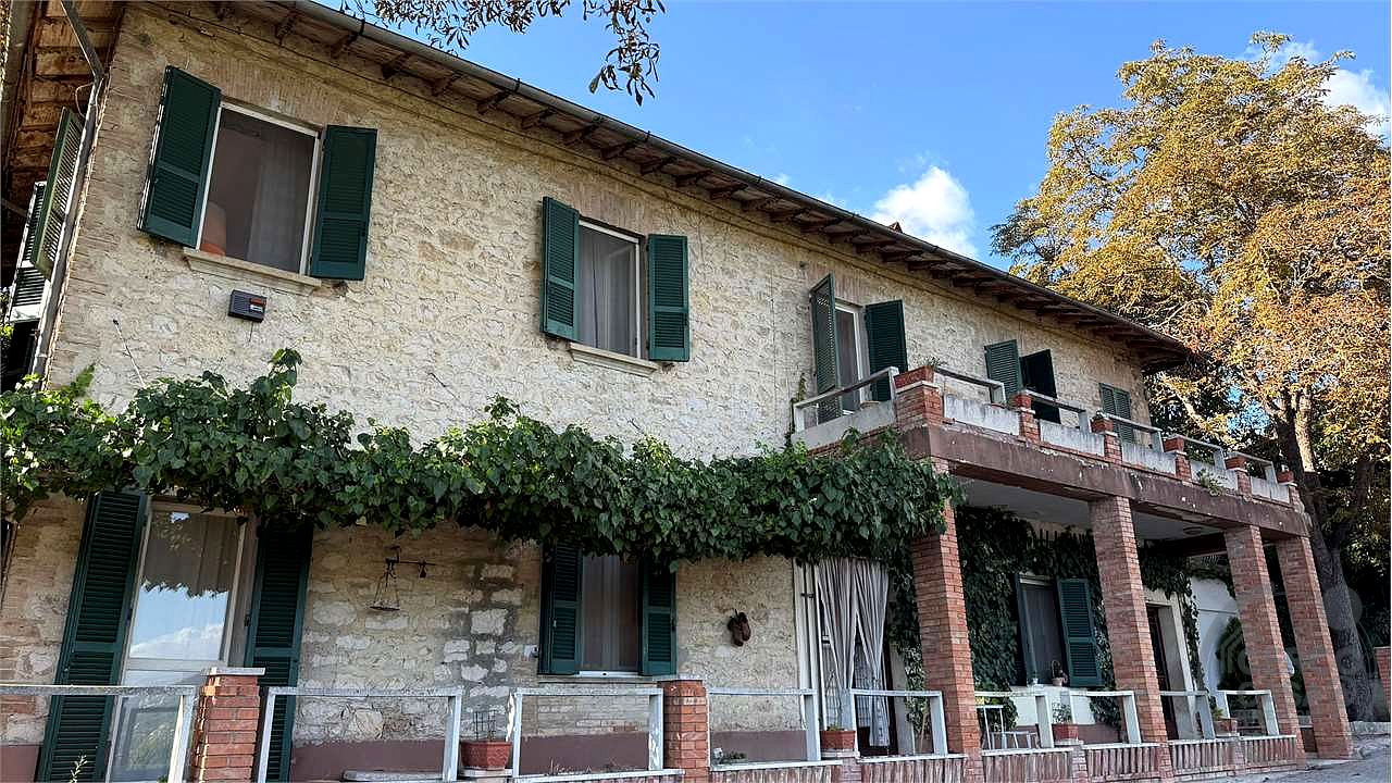 MANTIGNANA DI CORCIANO – LOC. BUCHIGNANO | VILLINO INDIPENDENTE