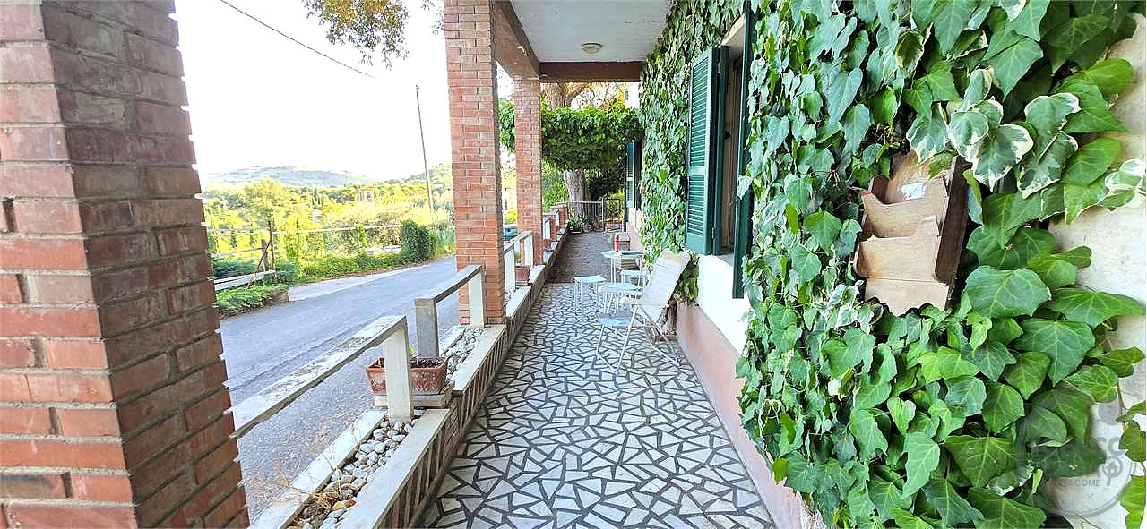 MANTIGNANA DI CORCIANO – LOC. BUCHIGNANO | VILLINO INDIPENDENTE