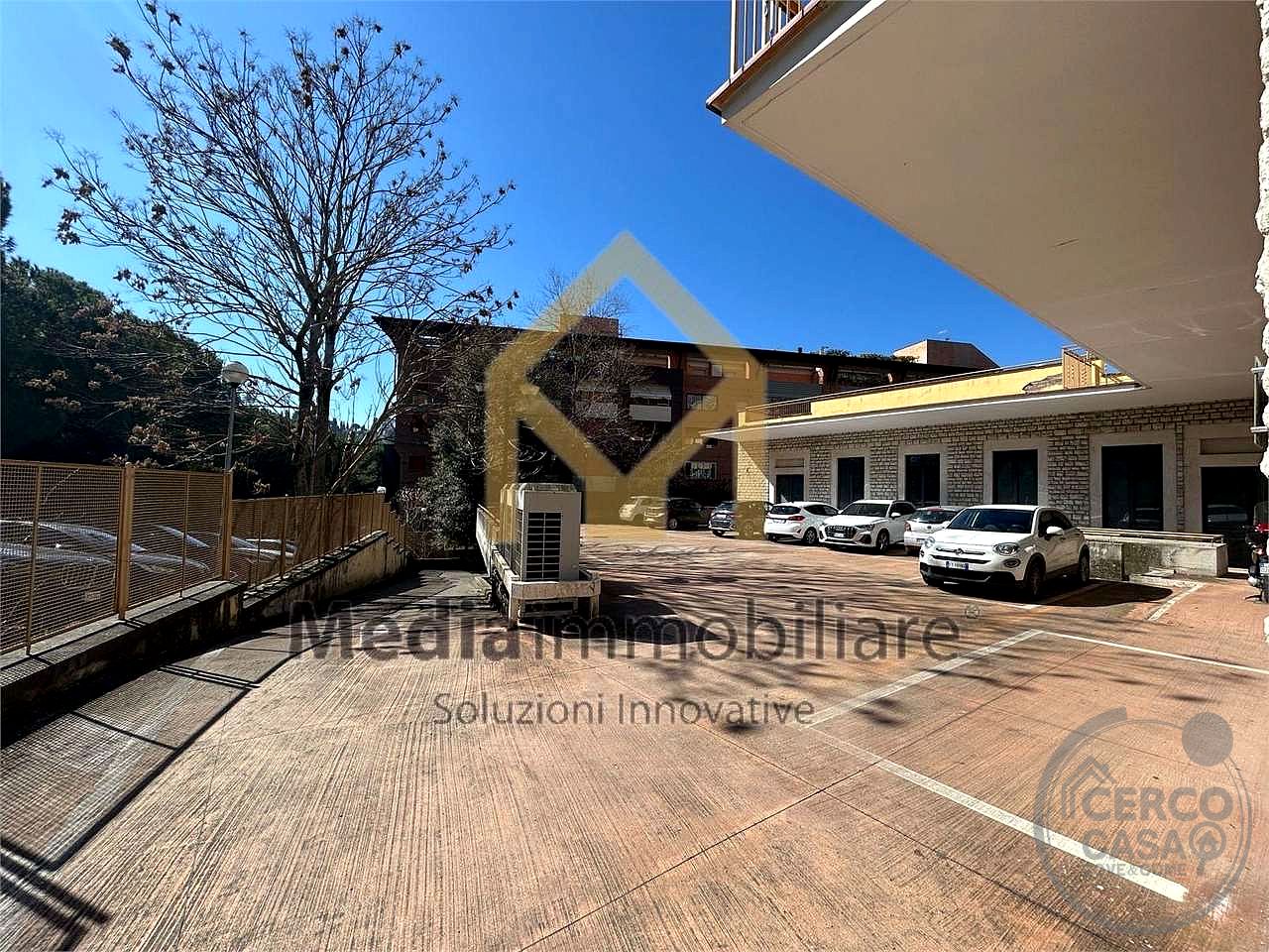 Via Campo di Marte: vendiamo ufficio 250 mq